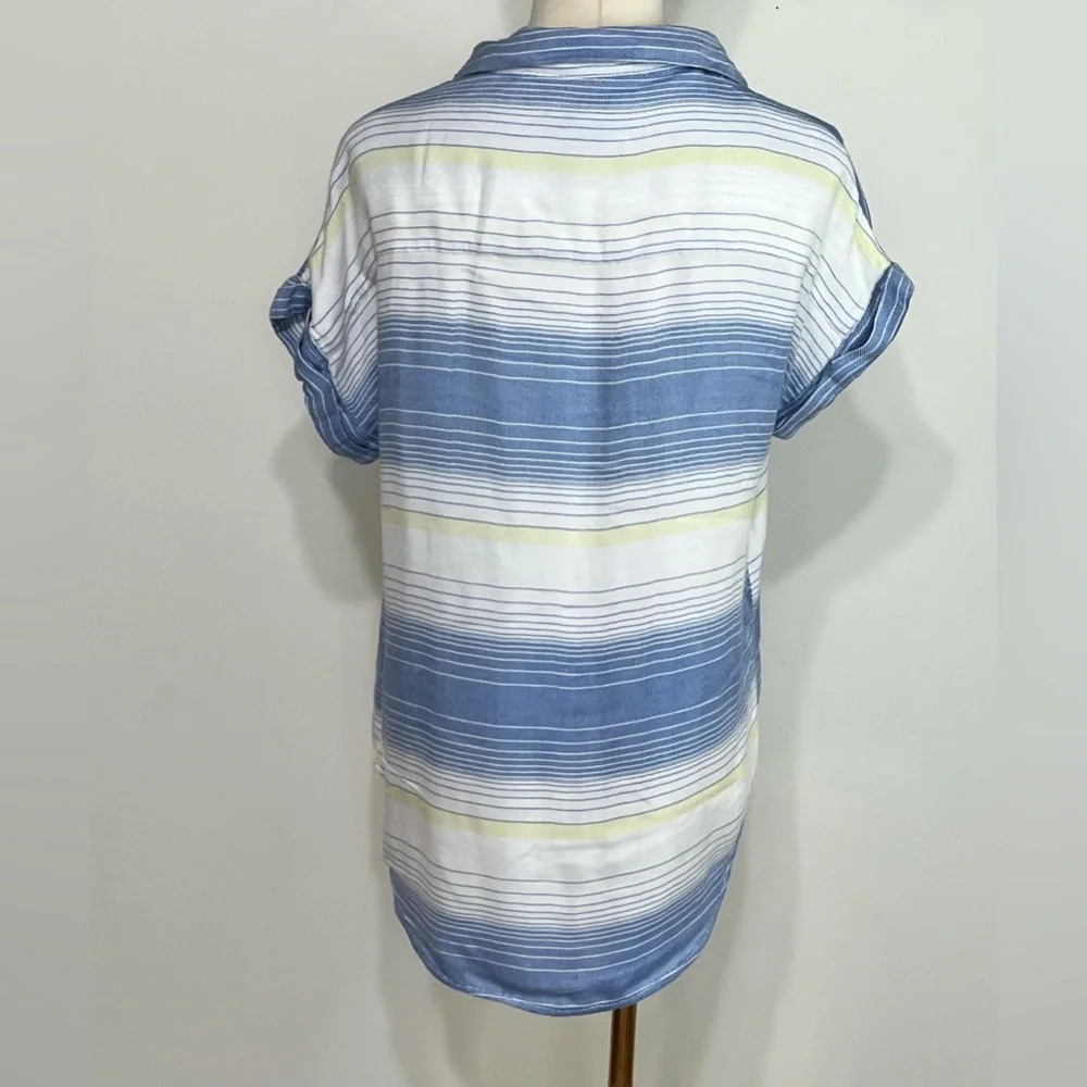 Beach Lunch Lounge Blue Striped Short Sleeve Button Up Shirt Size Small - Picture 4 of 4